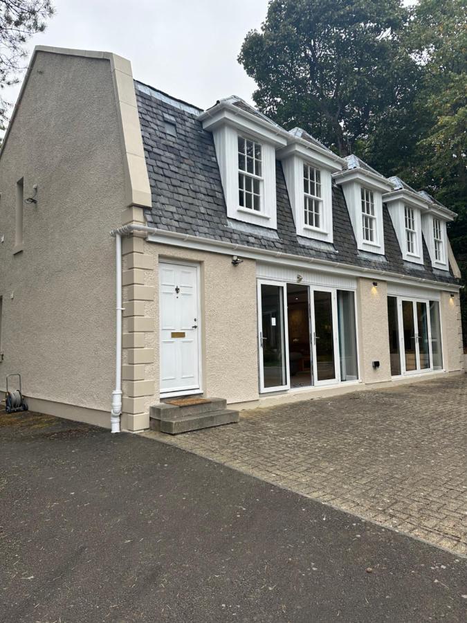 Cameron Coach House Modern Property In Murrayfield Edinburg Exteriör bild