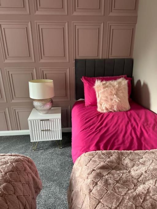 Cameron Coach House Modern Property In Murrayfield Edinburg Exteriör bild